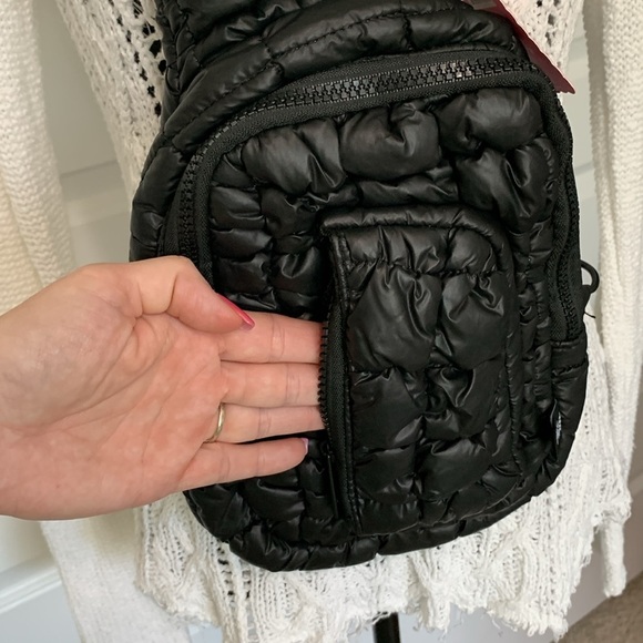 SIMPLY SOUTHERN Black Quilted Crossbody Bag - Picture 7 of 7